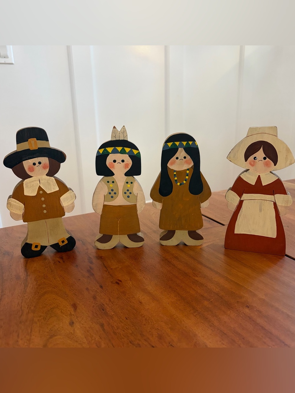 Vintage Wooden Thanksgiving Figures Set 4 Pilgrims Native Americans Folk Art 7”